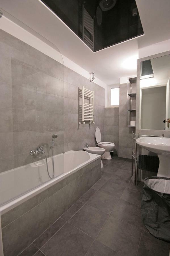 Trastevere 3 Bedrooms Rzym Zewnętrze zdjęcie